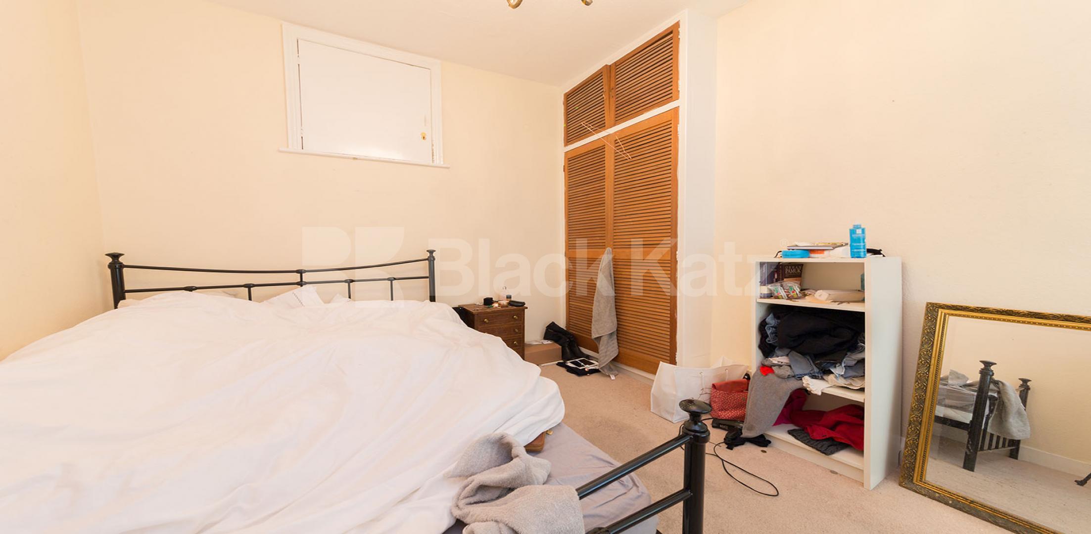 			NEW INSTRUCTION!, 2 Bedroom, 1 bath, 1 reception Flat			 Firs avenue, Muswell Hill